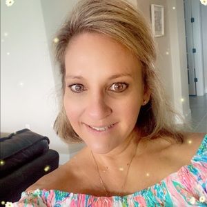 Meet your Posher, Debra